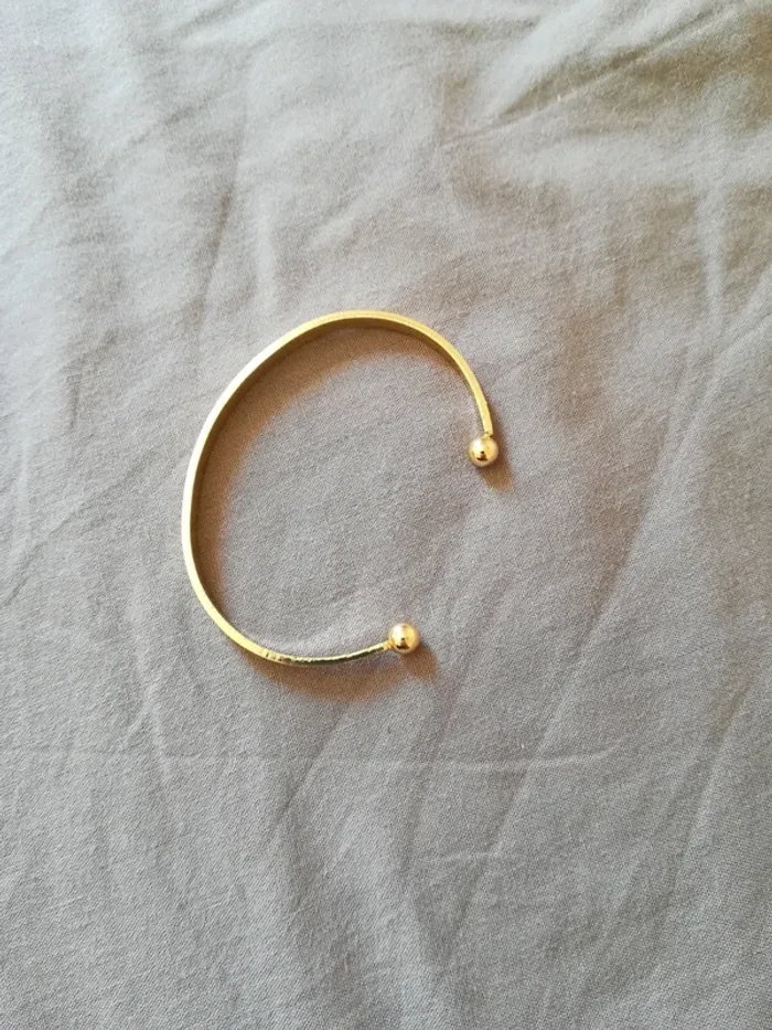 Lot de 2 magnifiques bracelets jonc en métal doré, shein, neuf avec étiquette - photo numéro 3