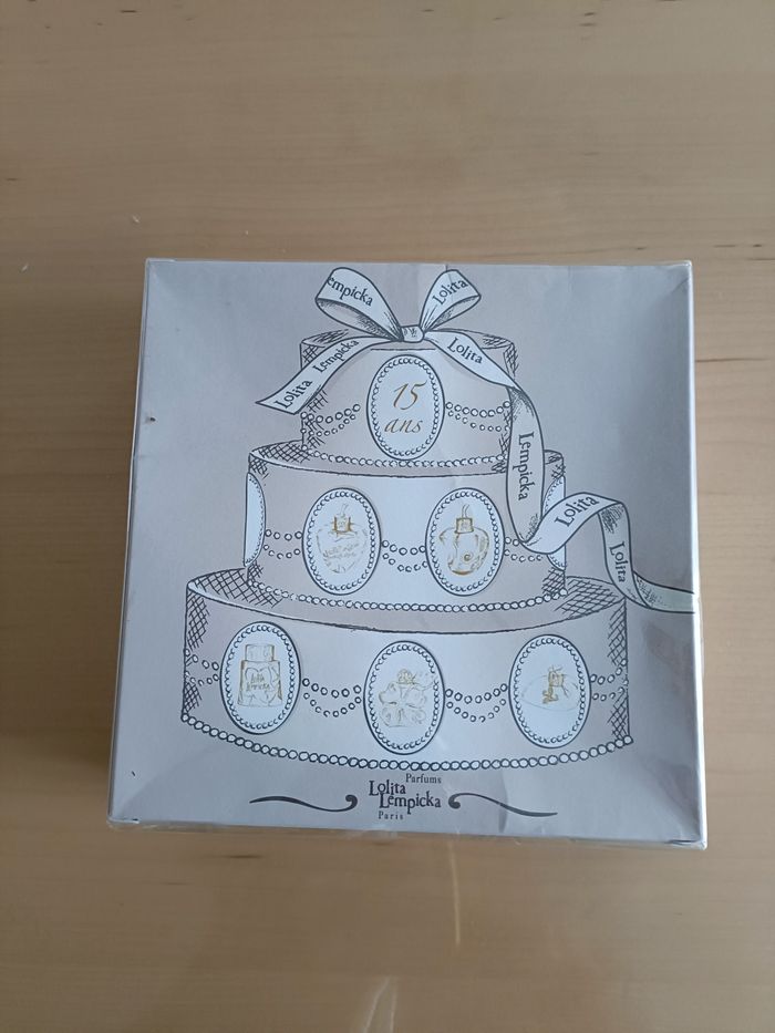 COFFRET LOLITA LEMPICKA 5 MINIATURES DE 5ML - photo numéro 2