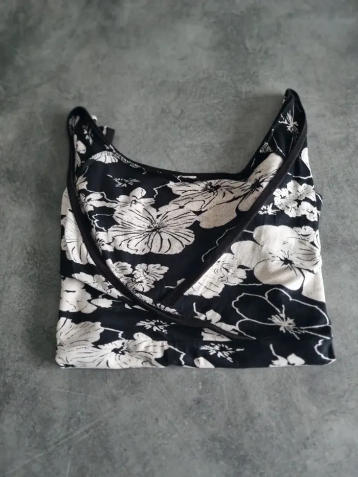 T-shirt blouse florale - photo numéro 2