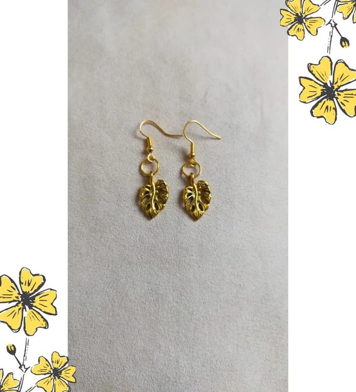 Boucles d’oreilles dorées – Feuille Monstera - photo numéro 5