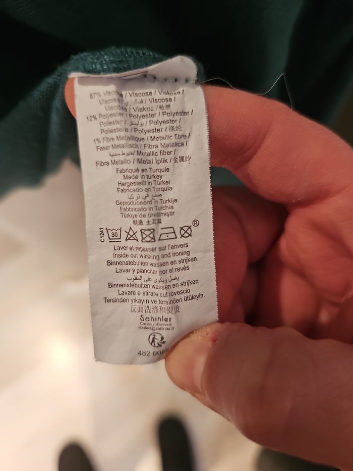 pull vert col v les tropeziennes liseré doré femme taille m - photo numéro 6