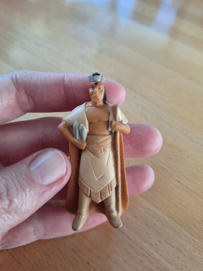 Figurine Powhatan Pocahontas - Nestlé 1995 - photo numéro 2