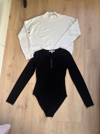 Lot vêtements mi saison Jennyfer body et pull