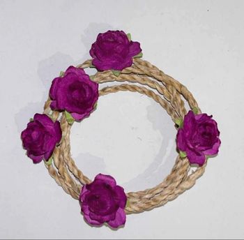 Couronne florale violette