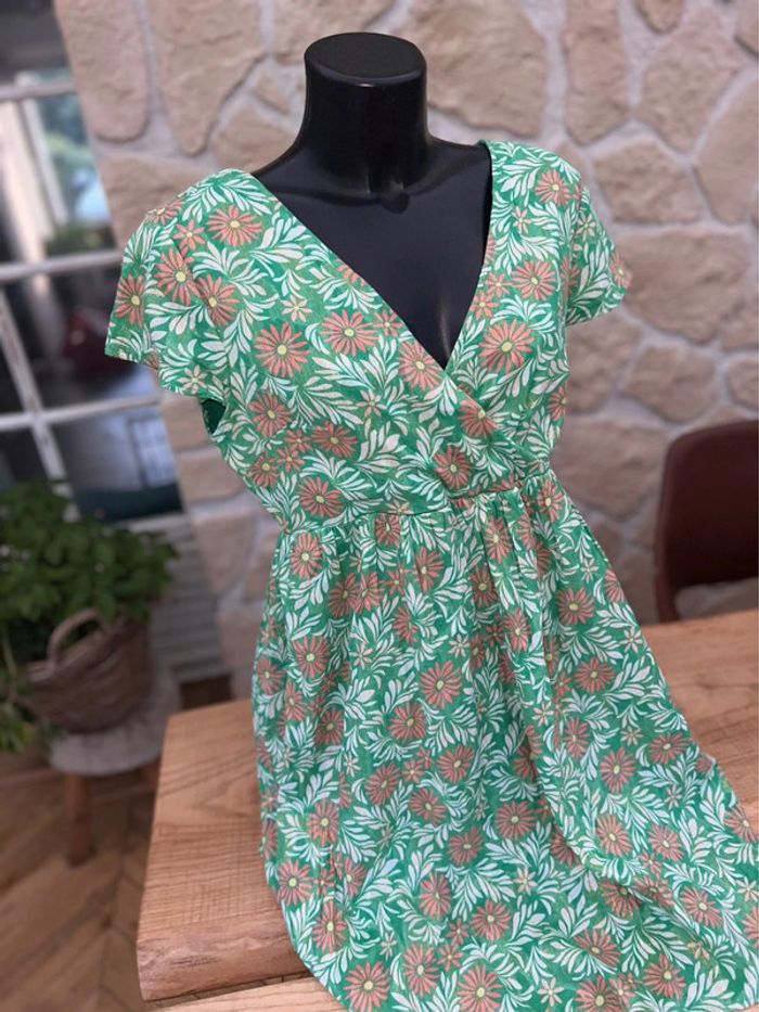 Robe verte été Fleurs dos nu marque vero moda taille M 38 - photo numéro 4