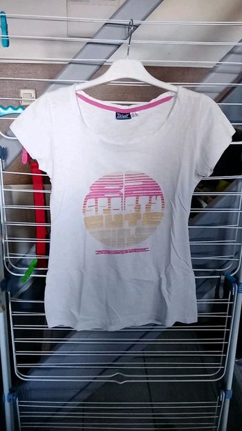 Tee shirt