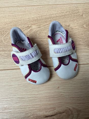 Chaussures addidas 18