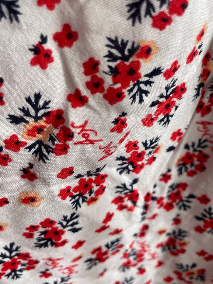 Haut à fleur naf naf 12 ans - photo numéro 5