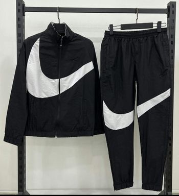 Ensemble Nike