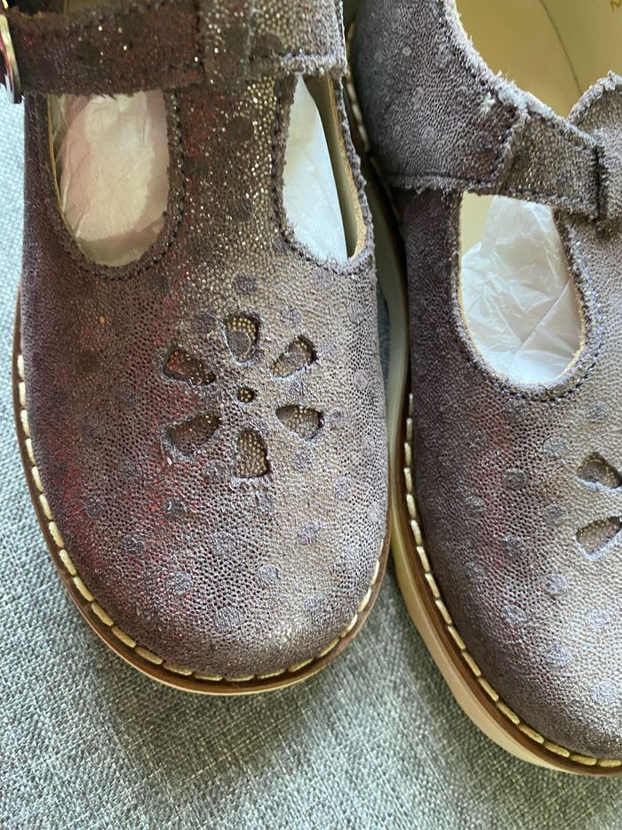 Chaussures babies Aster taille 28 cuir neuves - photo numéro 2