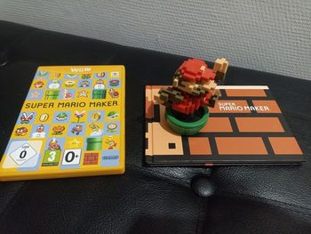 Jeu vidéo pour console Nintendo Wii U Super Mario Maker avec figurine