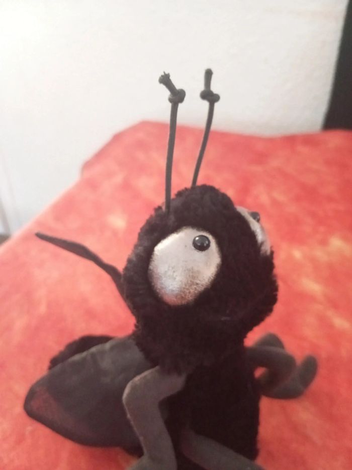 Farrell fly Insecte noir Jellycat London - photo numéro 3