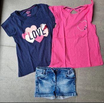 Short jeans + 2 hauts 4 ans
