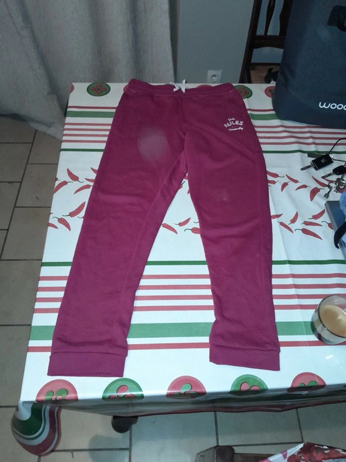 Jogging neuf 14 ans tissaia