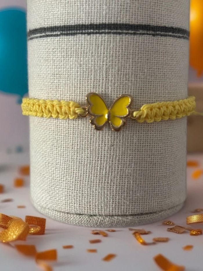 Bracelet papillon jaune - photo numéro 2