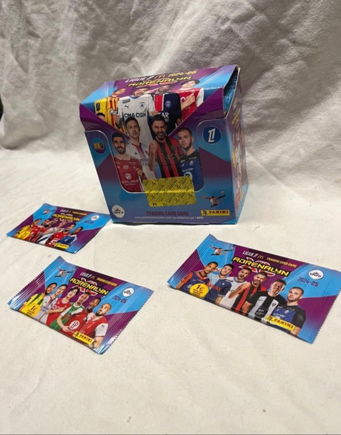 1 boîte + 3 sachets de cartes à collectionner panini adrenalyn XL foot ligue 1 2024/2025 - photo numéro 2