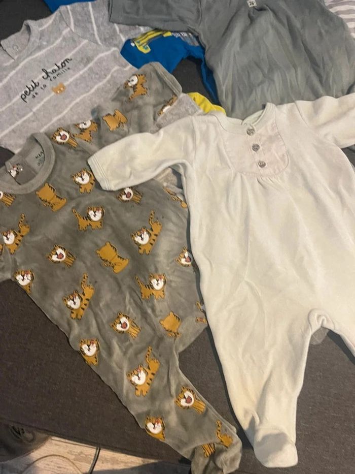 Lot de pyjamas 3 mois - photo numéro 2