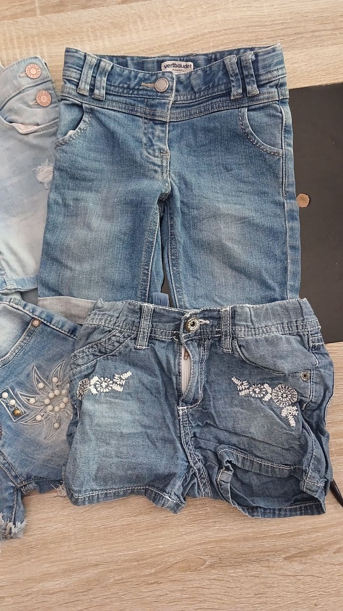 Lot shorts + pantalon - photo numéro 2