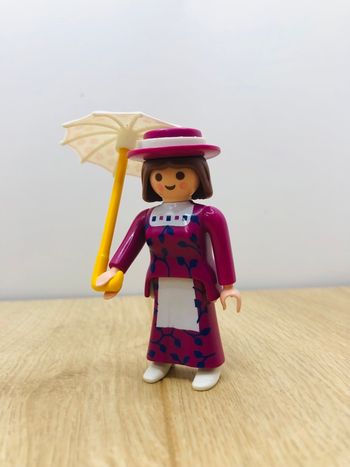 Femme  playmobil