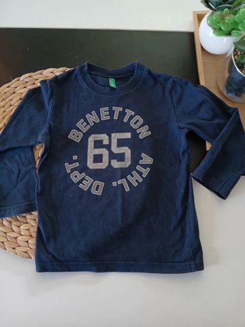 Haut Benetton Taille 24 mois🌿🦊