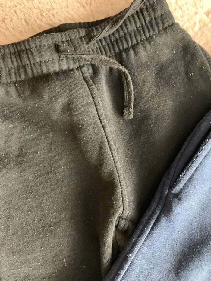Lot 2 pantalons jogging t92 - photo numéro 2