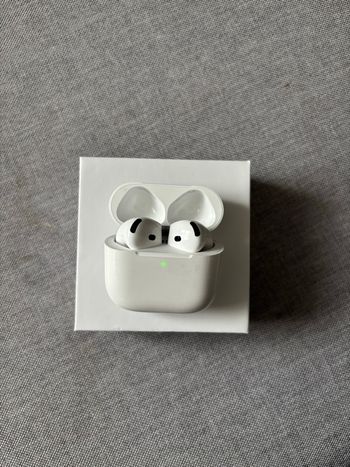 Air pod 4