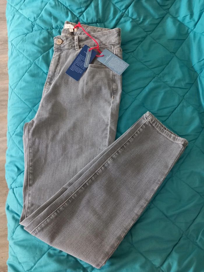 Jeans gris taille 40 Cyrillus coupe slim