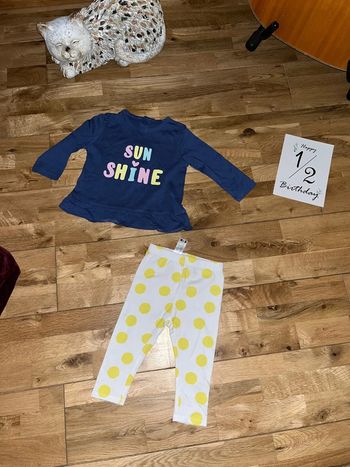 Ensemble t-shirt et legging tex neuf 6 mois