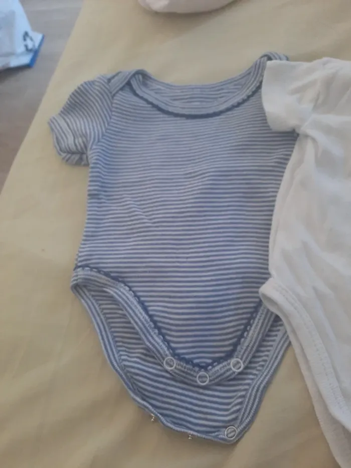2 bodys naissance - photo numéro 3