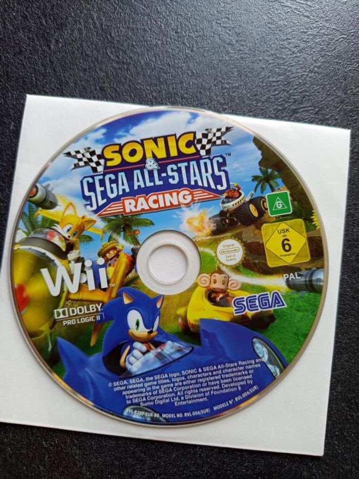 Nintendo - Wii - Sonic all-stars racing