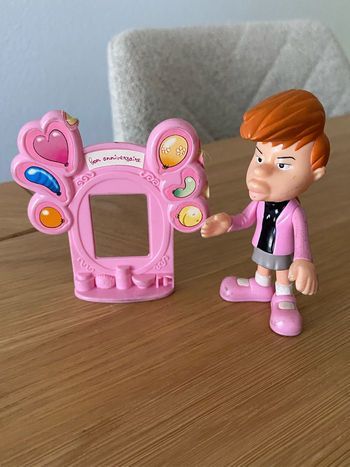 TITEUF Nadia année 2003 McDonalds