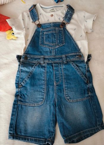 Ensemble Salopette short Taille 36 mois