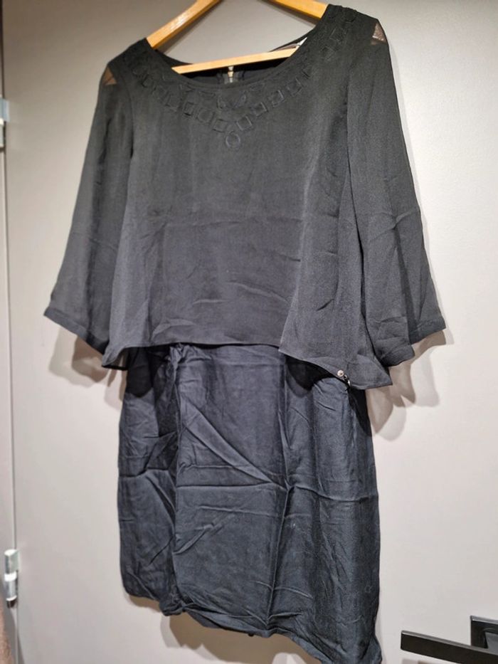 Robe noire