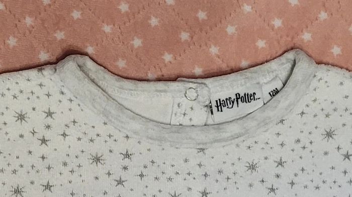 Babygros Harry Potter + bonnet - Taille 12mois - photo numéro 2