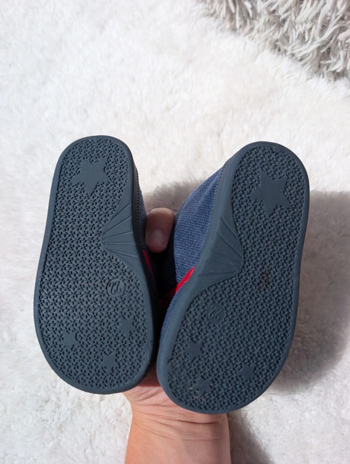 Chaussons taille 22 - photo numéro 3