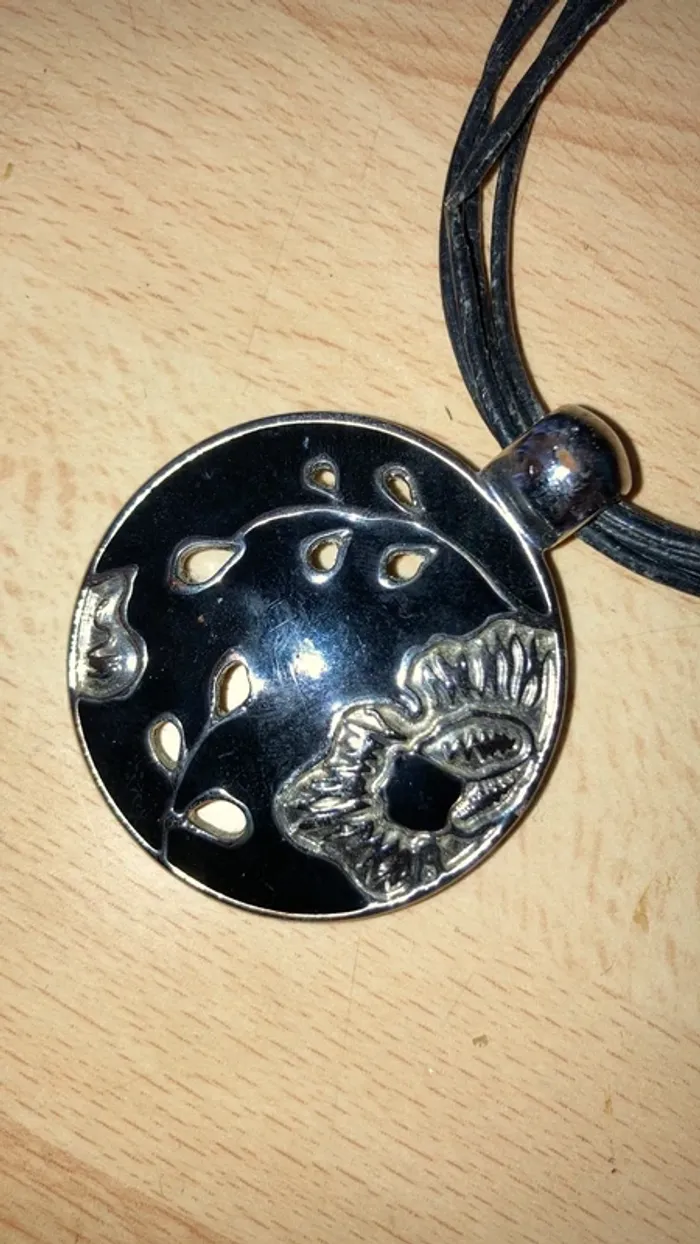 Collier - photo numéro 3