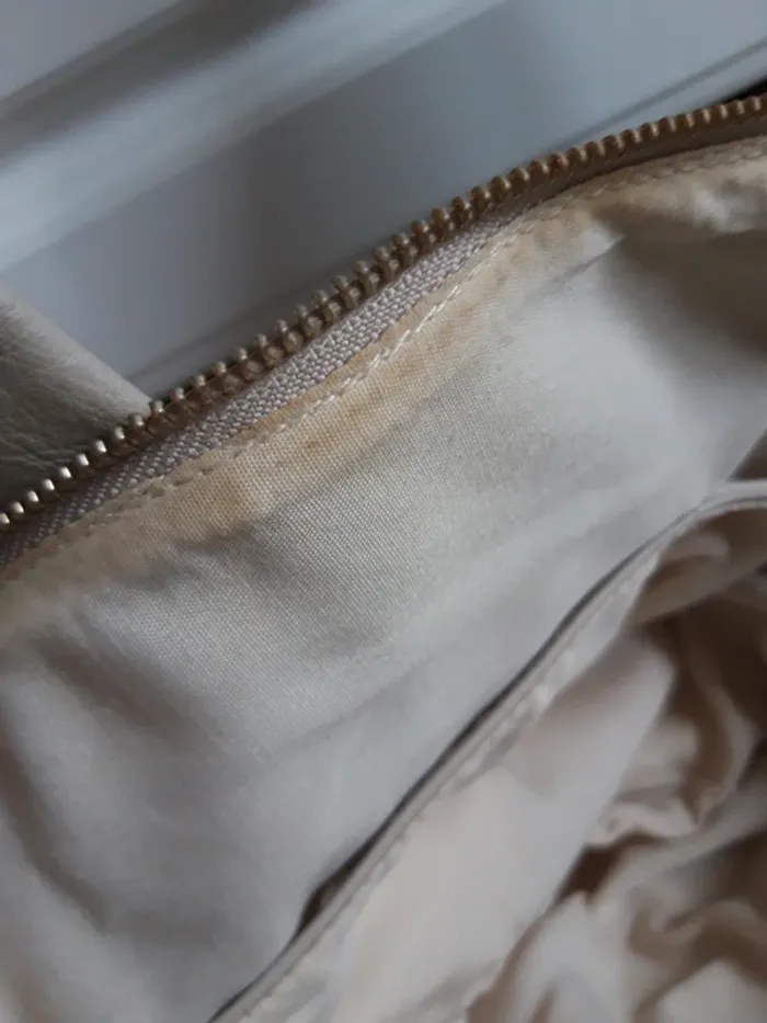 Sac à main porté épaule beige empiècement effet python - photo numéro 10