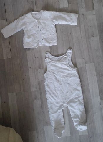 Ensemble gigoteuse +gilet 6-12 mois