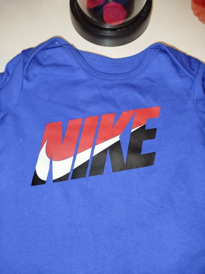 Ensemble Nike - photo numéro 3