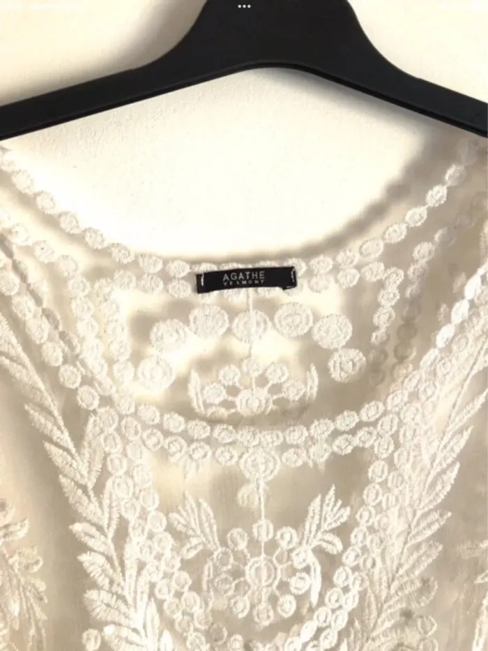 Haut blanc transparent et en dentelle blanche taille 36 - photo numéro 2