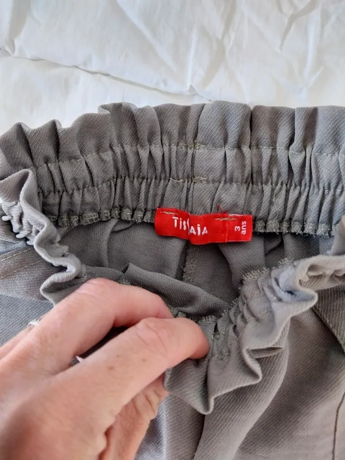 Short fille ans - photo numéro 3