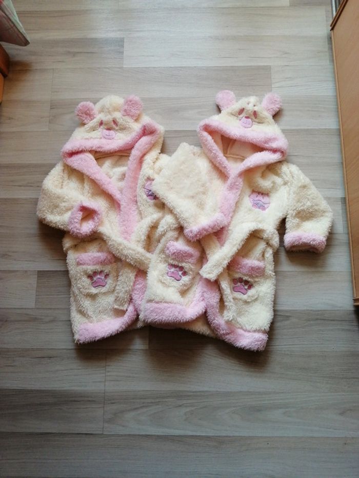 Lot de 2 robes de chambre peluche 18 mois