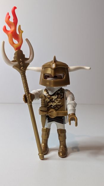 [Playmobil] Série 23 garçon Guerrier Doré 70638 C