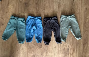 Lot de 4 jogging 12 mois (orchestra)