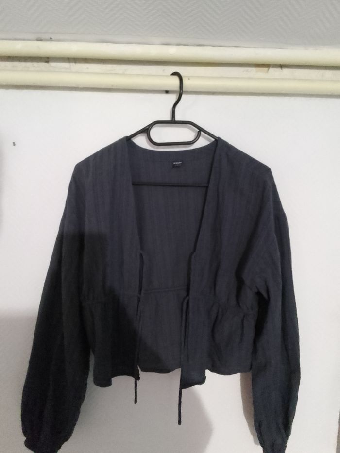 Courte chemise grise femme - photo numéro 2