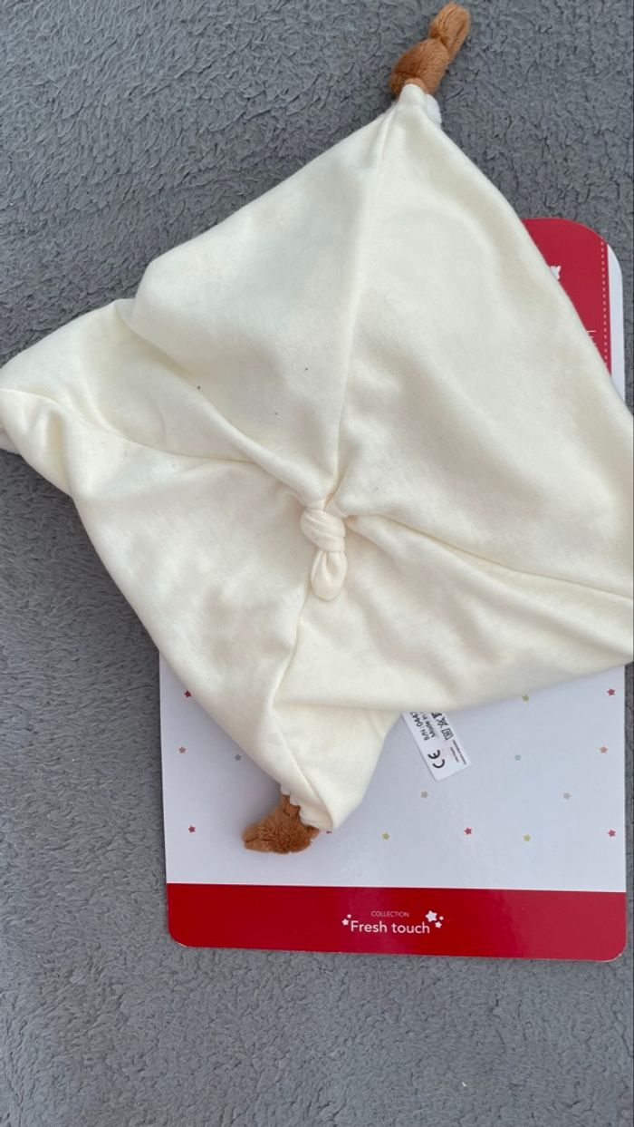 Doudou Sophie la girafe - photo numéro 4