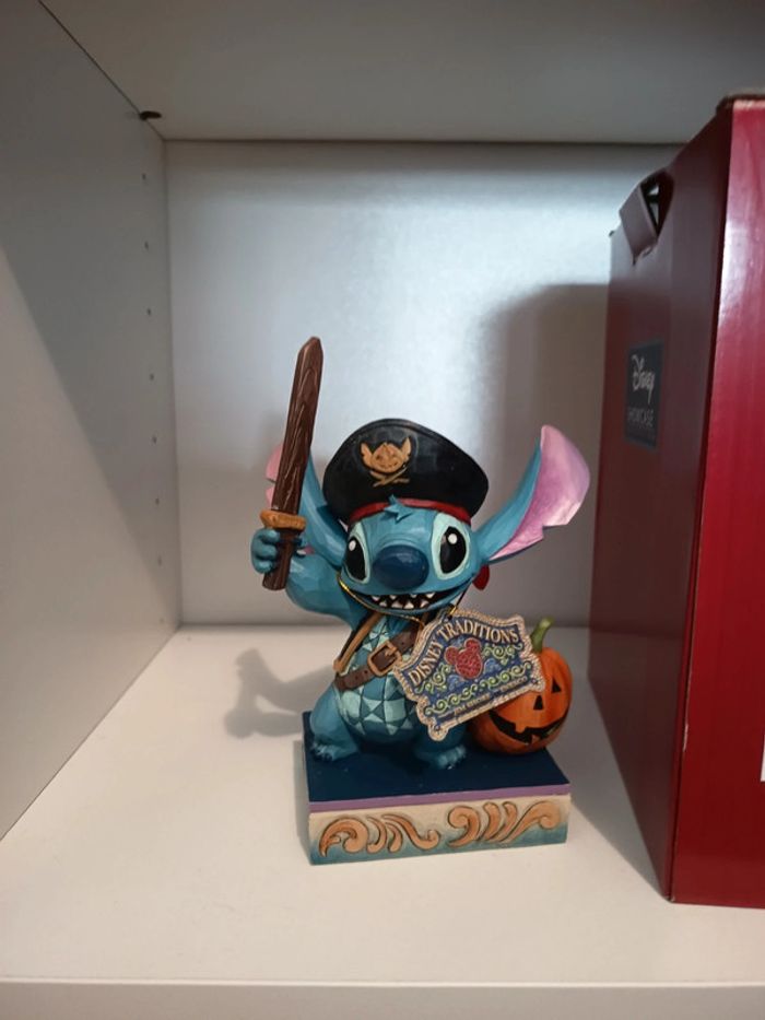 Figurine stitch pirate Disney traditions neuve - photo numéro 3