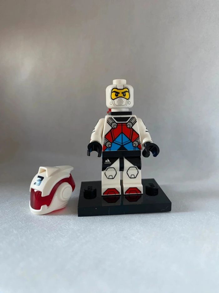 Minifigurine LEGO Série 27 (71048) - N°3 Pilote de Jetpack - Neuf - photo numéro 6