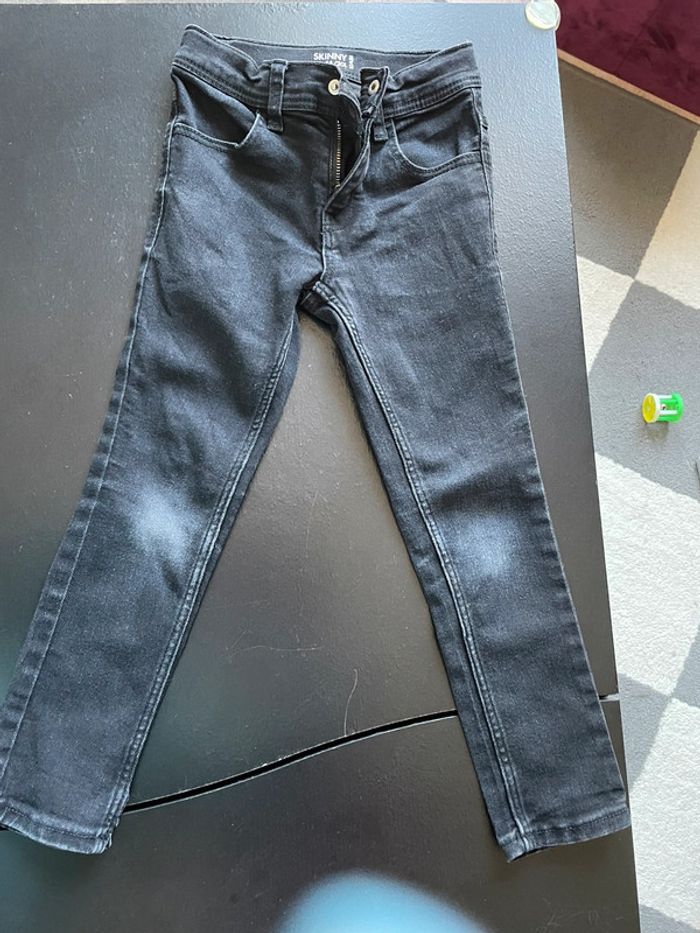 Pantalon noir, garçon