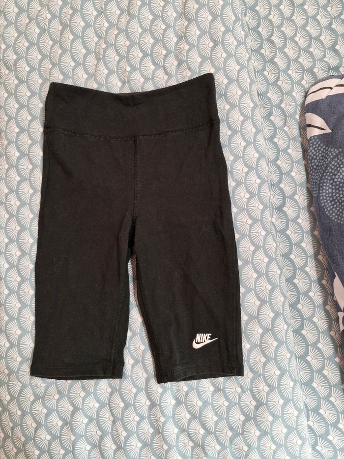 Short cycliste fille Nike taille S 10 ans - photo numéro 2